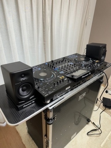 全て未使用初心者セットXDJ-XZ＋移動式テーブル＋アンプ2つ