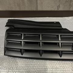 デリカD5 マットブラックグリル