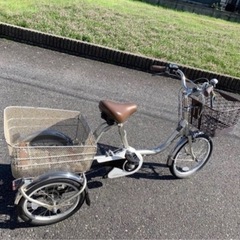 古いけどほぼ未使用】電動アシスト三輪自転車