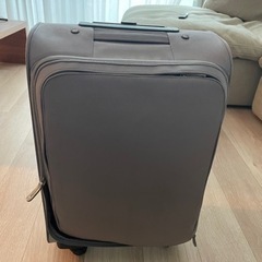 無印良品　スーツケース