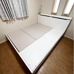 家具　寝具　ニトリ　
クイーンベッド　フレーム