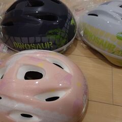 新品キッズヘルメット　１つ２０００円
