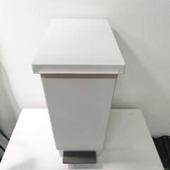 TONBO 日本製　ペダル式ゴミ箱　ホワイト　30L 0501-13