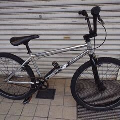 理想的な街乗りサイズ【DURCUSONE ダーカスワン 24インチBMX