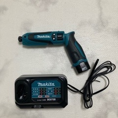 マキタ(Makita) 充電式ペンインパクトドライバ (バッテリー・充電器付) TD021DSHSP ブルー