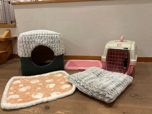 犬,猫飼育7点セット【ケージ,ハウス,クッション,毛布マット,トイレ,ペットキャリー,小さい縄のおもちゃ】