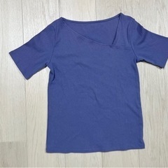 GU 【新品】ジーユー　Tシャツ　半袖　M 未使用