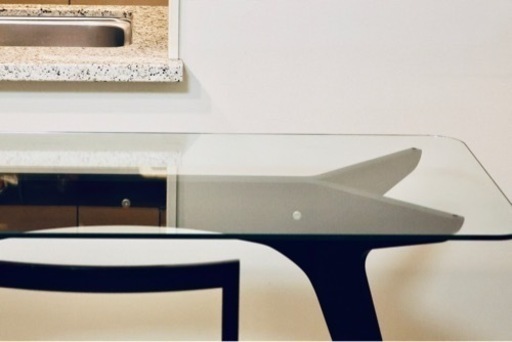 ペガサスダイニングテーブル/デザイナー家具/4人がけ/ガラステーブル ペガサスダイニングテーブル/デザイナー家具/4人がけ/ガラステーブル