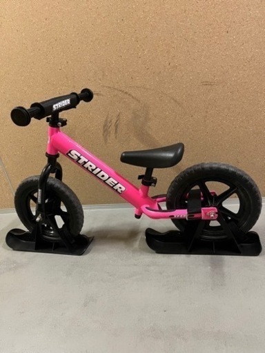 ストライダースポーツ　スノーストライダー　幼児用自転車\n