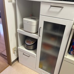 【戸田市】現地引き渡し　食器棚　白　炊飯器ラック　収納家具 
