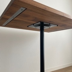 美品 グリニッチ カフェテーブル ウォールナット無垢材