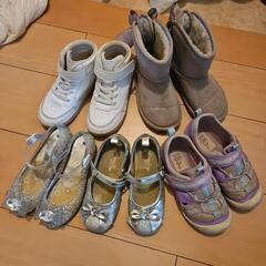 女の子の靴　18cm×3　17cm×2