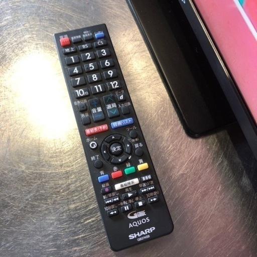 美品 シャープ 2023年 32型液晶テレビ 2T-C32DE 純正リモコン付HDMI BS