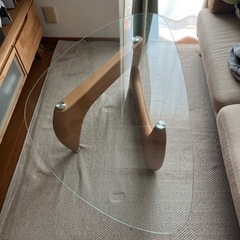 ローテーブル　ガラス　三角形
