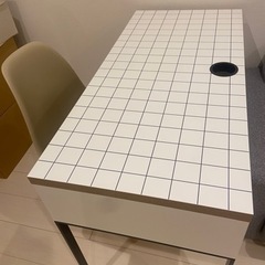 IKEA 机　デスク　ミッケ　椅子付き
