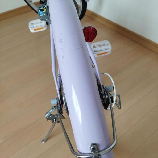 かわいい！ パンクしにくい女児自転車 22インチ 6段 ラベンダー 小学生