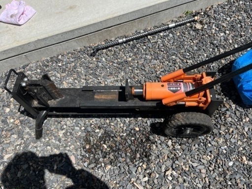PLOW 手動式薪割り機