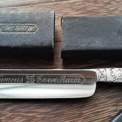 とても希少な剃刀