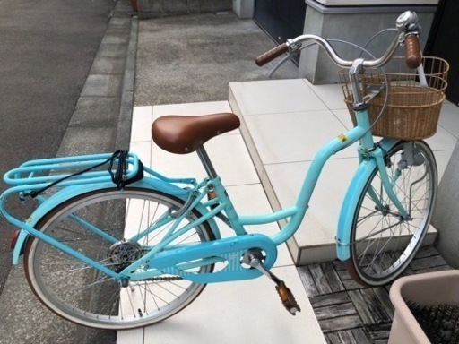 自転車  女の子用　水色　　おそらく22インチ
