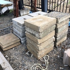 敷石　コンクリート平板　ウッドデッキ基礎　基礎石　無料