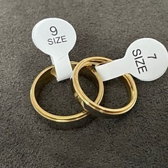 指輪　2 個セット　(婚約指輪、結婚指輪)