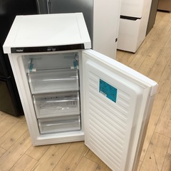 ハイアール冷凍庫（どうなっつ様） ハイアール フリーザー 前開き冷凍庫 226L ホワイト JF