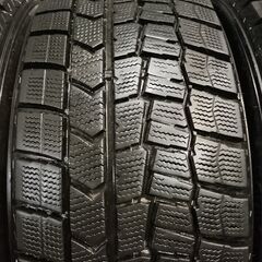 DUNLOP WINTER MAXX WM01 215/55R17 17インチ スタッドレス 4本 バリ溝 ヴェゼル オデッセイ ジューク等　(KTN042)