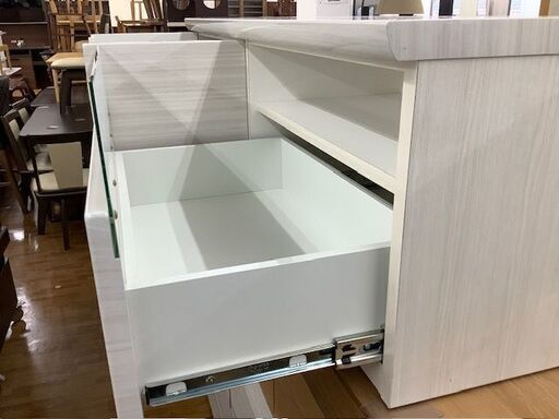 1時間の無料軽トラック貸出サービス！テレビボード SANKI デミオのご紹介!