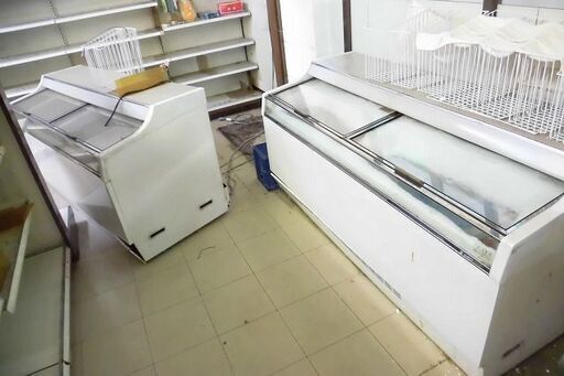 冷凍ショーケース  ２台