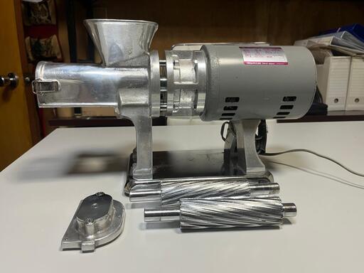 鈴木糧食研究所　スズキ ジュース マシン 業務用 ジューサー　ステンレスギア仕様 100V