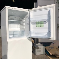 🔝1️⃣1️⃣ 配送可能2020年式 冷蔵庫 HRシリーズ ホワイト HR-F911W [2ドア /右開きタイプ /110L] [冷凍室 40L]