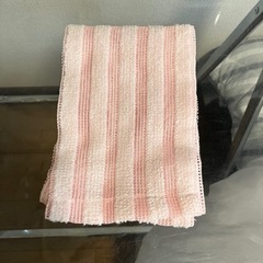 ピンク色　バスタオル（数回使用）