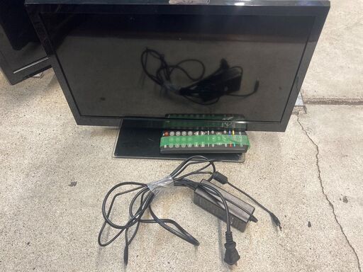☆中古￥7,800！シェルタートレーディング　19インチ液晶テレビ　家電　GR-19LED-BK型　【BE012】
