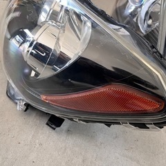 トヨタ アクア NHP10前期 LEDヘッドライト