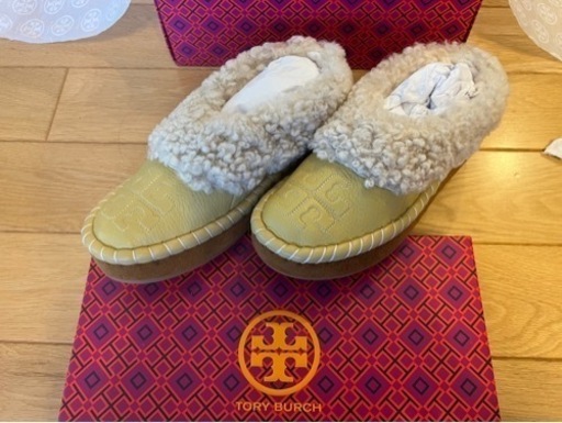 新品未使用　Tory Burch トリーバーチ　ロゴスリッポンシューズ24cm