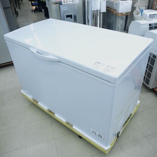 冷凍ストッカー　300L　シャープ　FC-S30D-W　新品