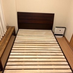 【磯子区】木製ダブル ベッドフレーム
