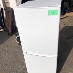 北九州市内配送無料　保証付き　2020年　106L 2ドア冷蔵庫...