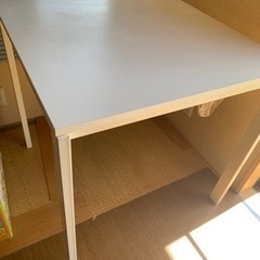 値下げしました　美品ダイニングテーブル　オフィス机IKEAテーブル