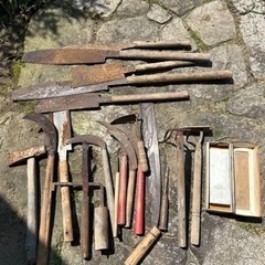 古い園芸工具、建築工具、砥石などいろいろ
