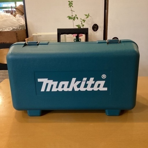 マキタ　ディスクグラインダ　空箱　新品