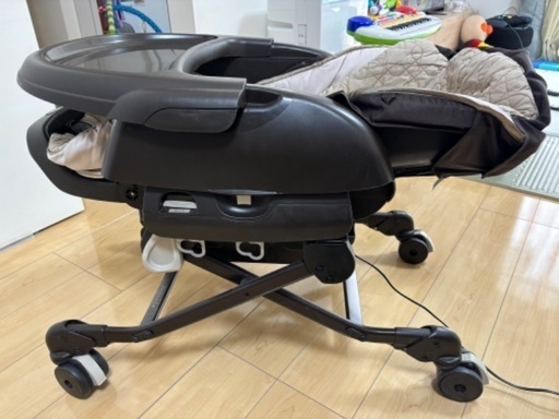 ネムリラ AUTO SWING Combi コンビ