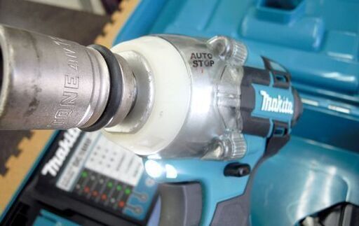 マキタ 18V充電式インパクトレンチ TW285DRGX バッテリー2個 充電器  