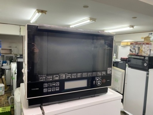 北九州市内配送無料　保証付き　2018年　東芝 ER-RD3000-W グランホワイト 石窯ドーム [過熱水蒸気オーブンレンジ（30L）]