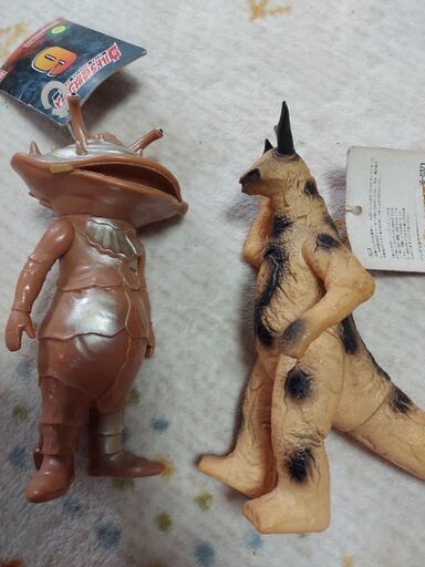 同時　JAPAN製品　カネゴン\u0026エレキング