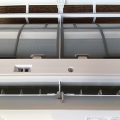 ヤマダ　RIAlR  冷暖房エアコン　2.5K  8畳前後用　2023年製　格安品