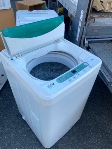 2️⃣4️⃣福岡市内配送設置無料 ヤマダ電機オリジナル　全自動電気洗濯機　(4.5kg) HerbRelax YWM-T45A1(W)