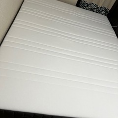 【受付終了】IKEA ベッド マットレス  クイーンサイズ 6月...