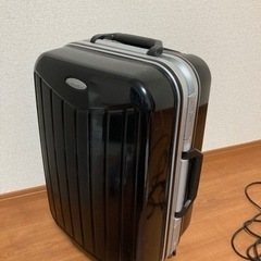 【引き取り者決定　取引中】旅行バッグ　スーツケース　コロコロ