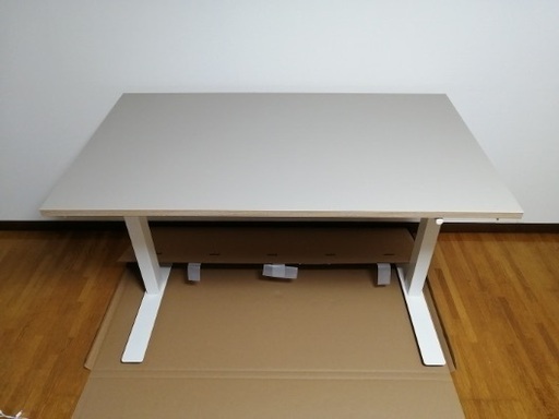 IKEA スカルスタSKARSTA 手回し昇降デスク＋配線トレー